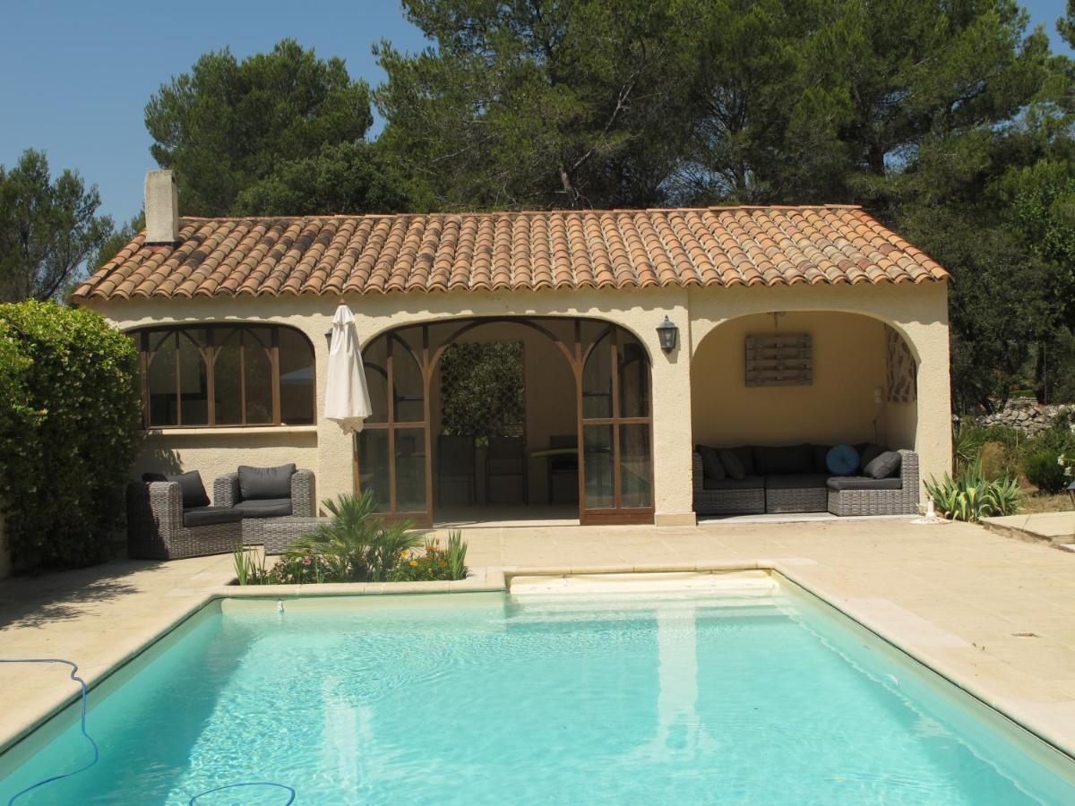 Bed and Breakfast L'Oustau de Bigatié Lambesc Exterior foto